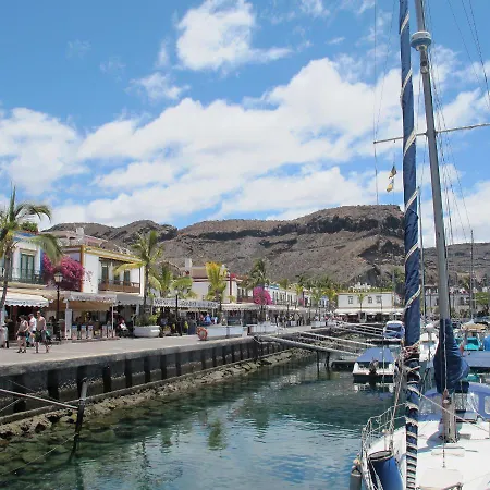 Front Line Marina With Roofterrace Apartment